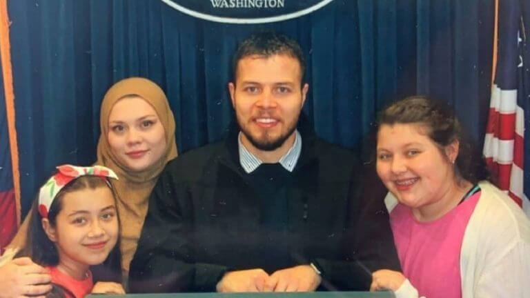 Avery Mills and Omar Albakour make it to the White House - 90 Day Fiance fans cheer him on after he makes it to US