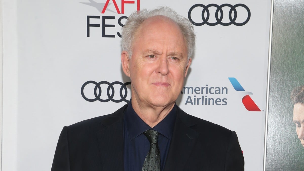 Jon Lithgow on the red carpet