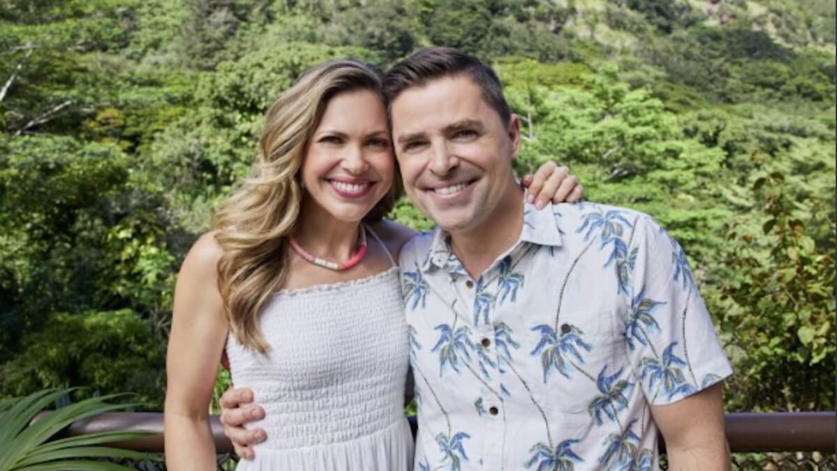 Pascale Hutton and Kavan Smith star in a new Hallmark Channel movie, You Had Me at Aloha