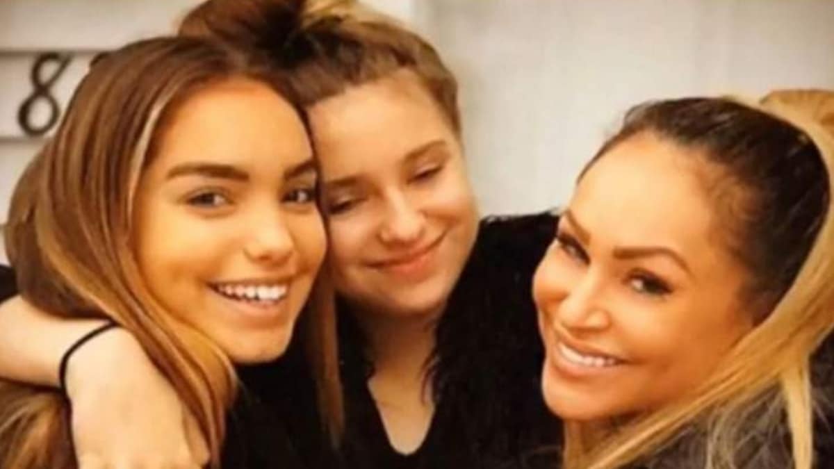 Darcey Silva and daughters