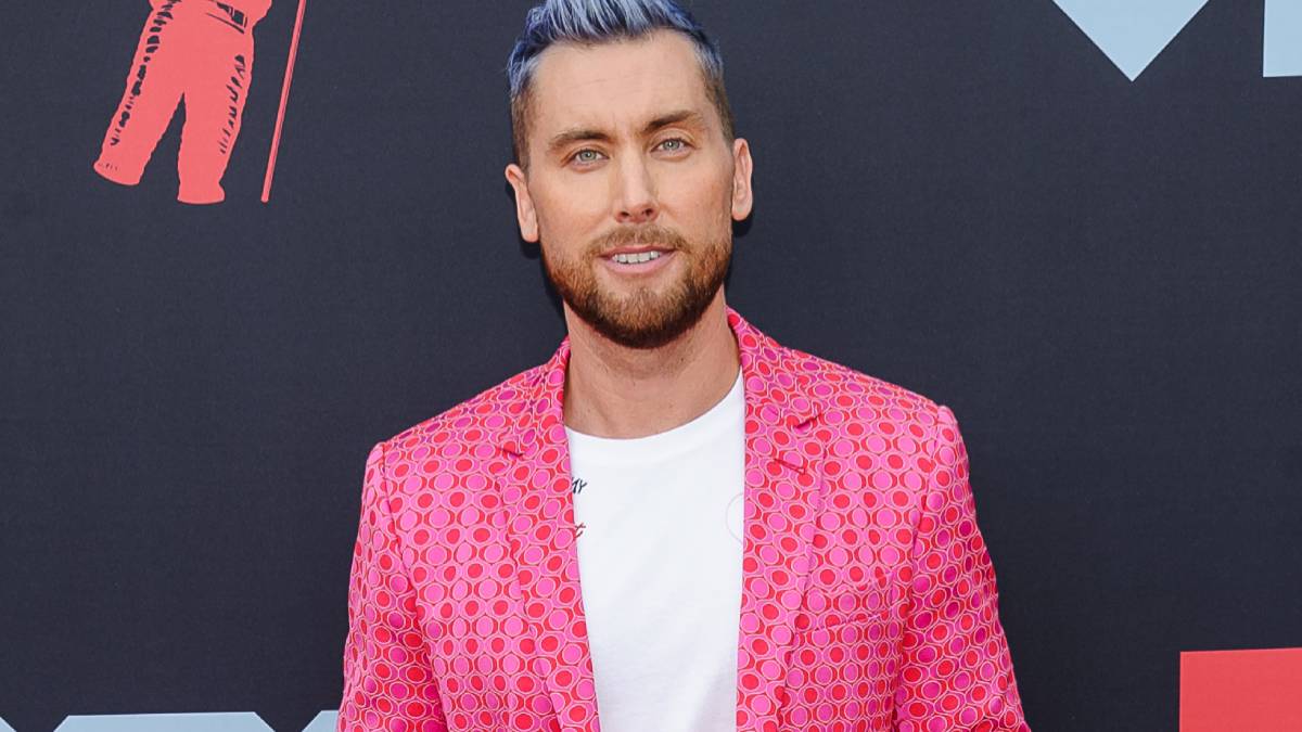 Lance Bass on the red carpet