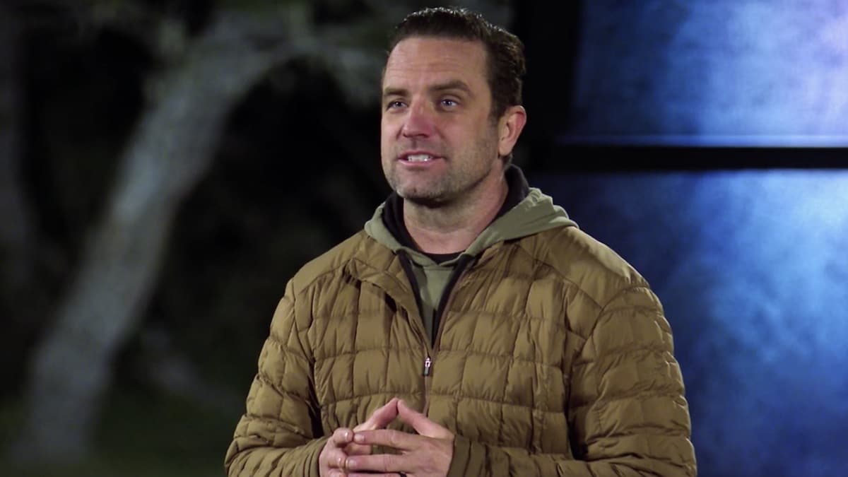 the challenge all stars host tj lavin at elimination event