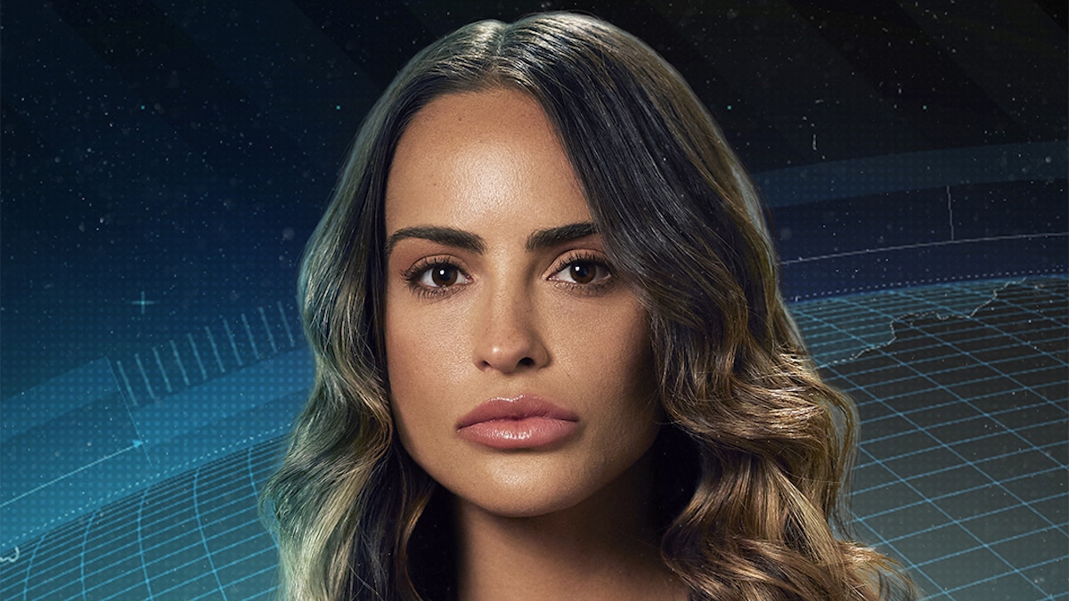 the challenge spies lies and allies rookie lauren coogan