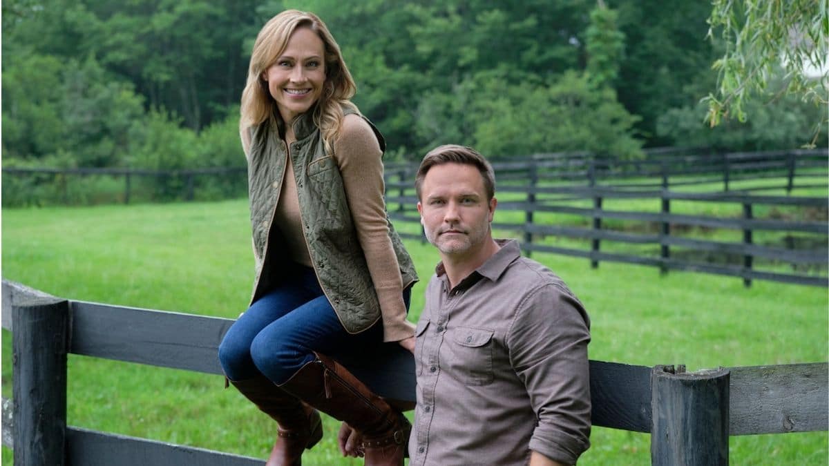 Nikki DeLoach and Scott Porter in Hallmark Channel's Taking the Reins