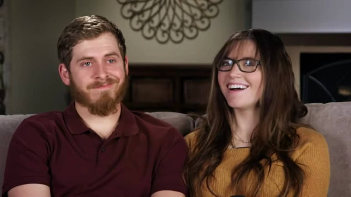 Austin Forsyth and Joy-Anna Duggar in a Counting On confessional.