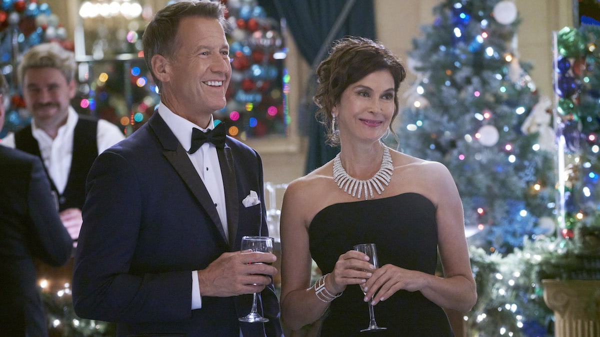 James Denton and Teri Hatcher in Hallmark Channel's A Kiss Before Christmas