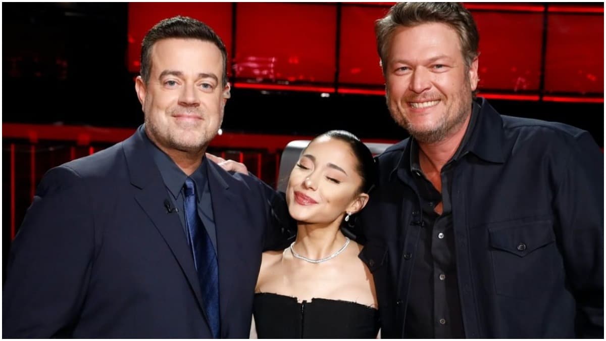 Carson Daly, Ariana Grande and Blake Shelton on The Voice
