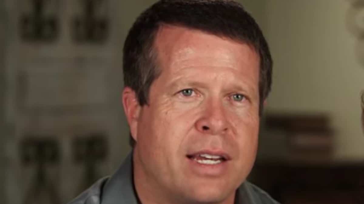 Jim Bob Duggar in a confesisonal.