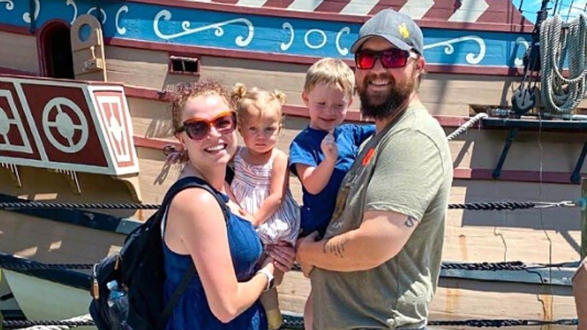 Maddie Brown-Brush and family of Sister Wives