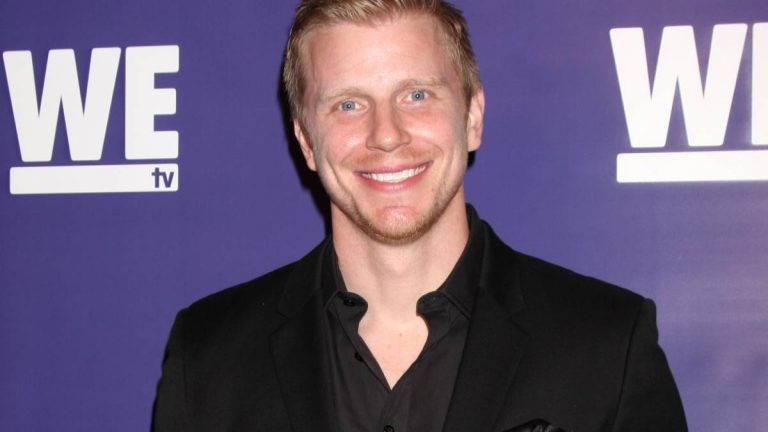 Sean Lowe on the red carpet