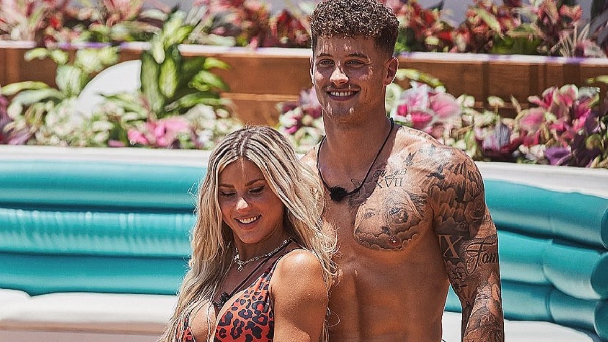 Josh and Shannon on Love Island USA