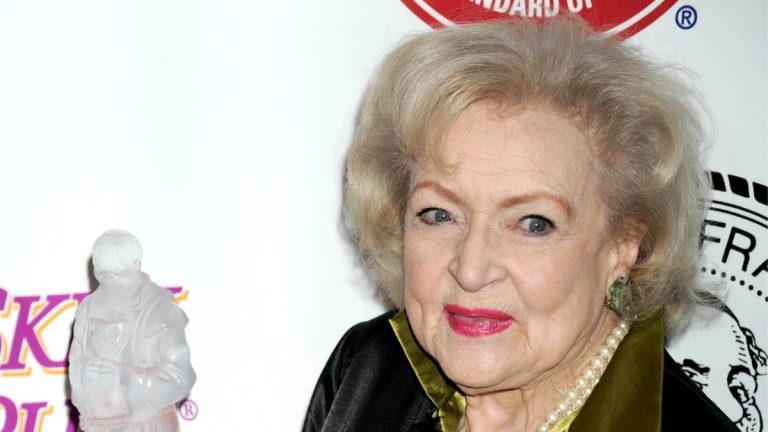 Betty White at the 2012 Friars Club salute.