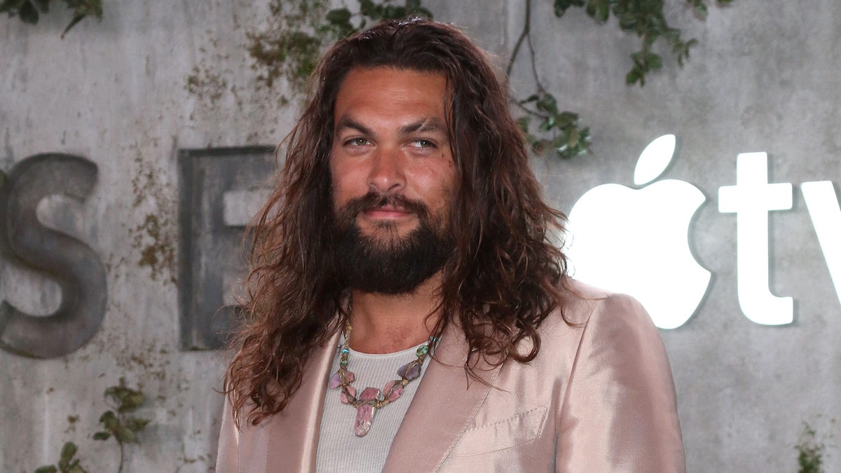 jason momoa shares love for stepdaughter zoe kravitz