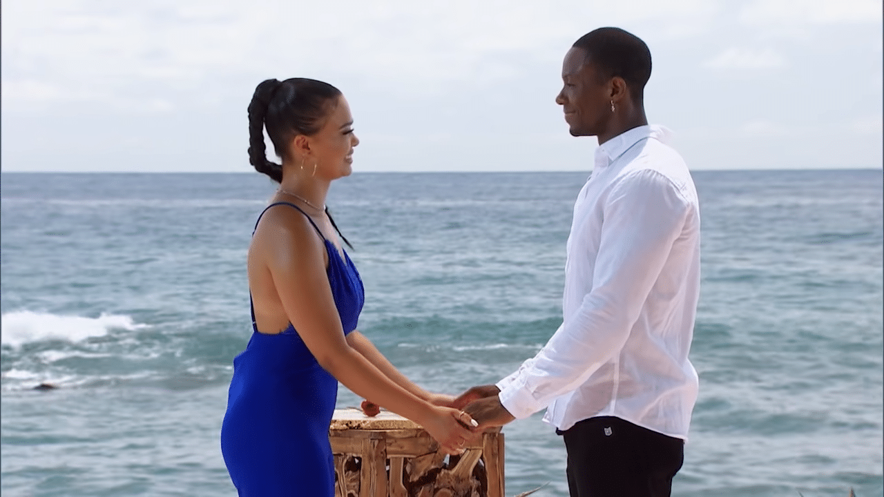 Riley and Maurissa getting engaged on Season 7 of The Bachelor in Paradise.