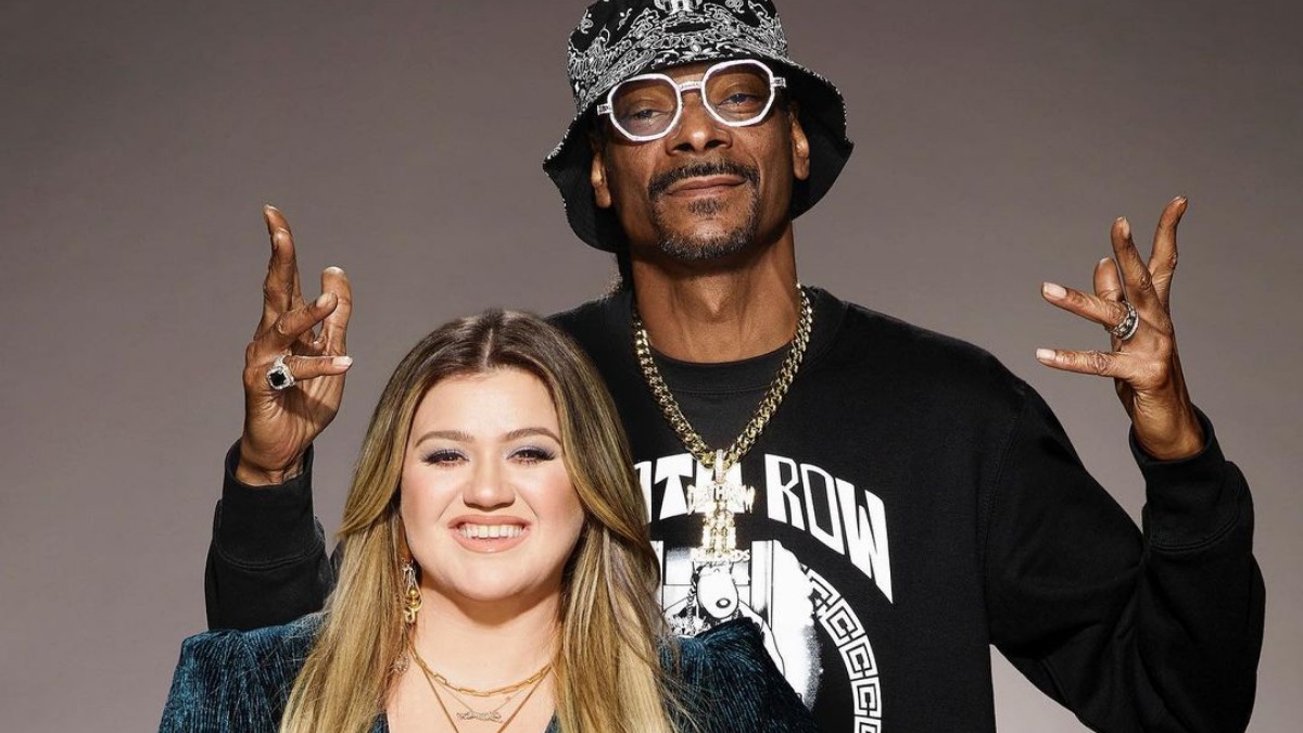 Kelly Clarkson and Snoop Dogg on American Song Contest