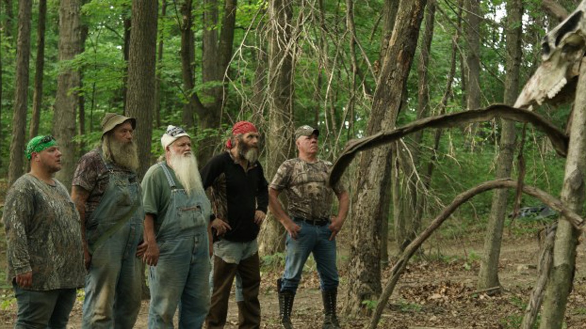 Mountain Monsters out hunting Bigfoot