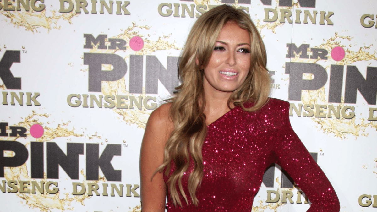 Paulina Gretzky at the Mr. Pink Ginseng Drink Launch Party, Beverly Wilshire Hotel, Beverly Hills.