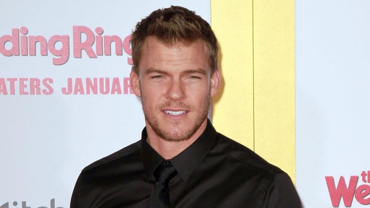 Alan Ritchson at the premiere of The Wedding Ringer at the TCL Chinese Theater in Los Angeles in 2015.