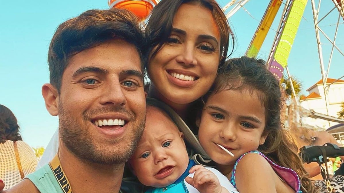 Andre Brunelli from Love Island USA with his family