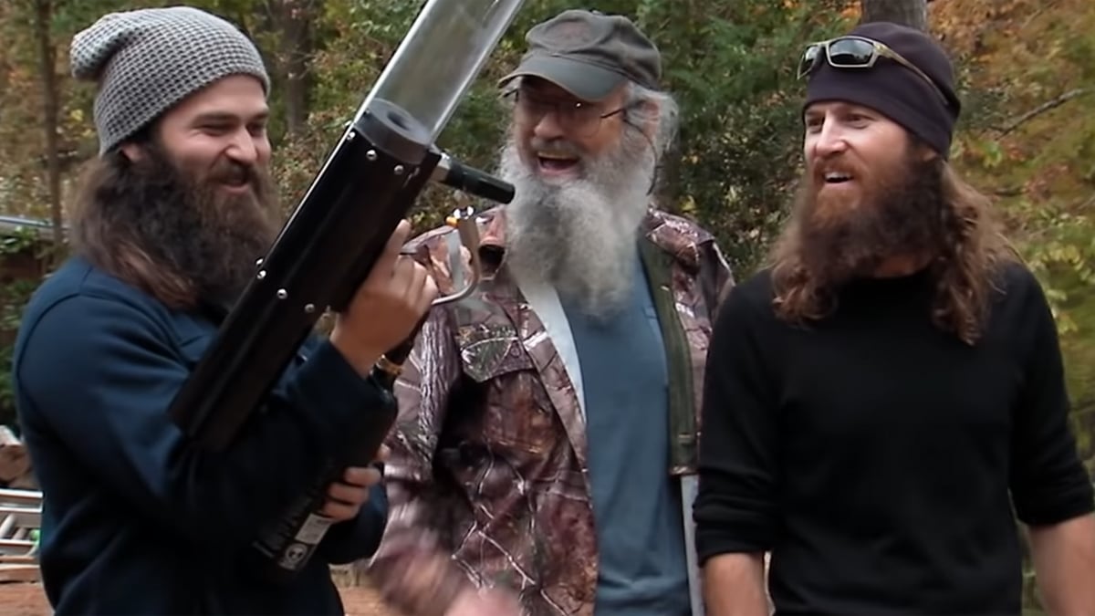 Jase and Jep Roberts with Uncle Si in Duck Dynasty