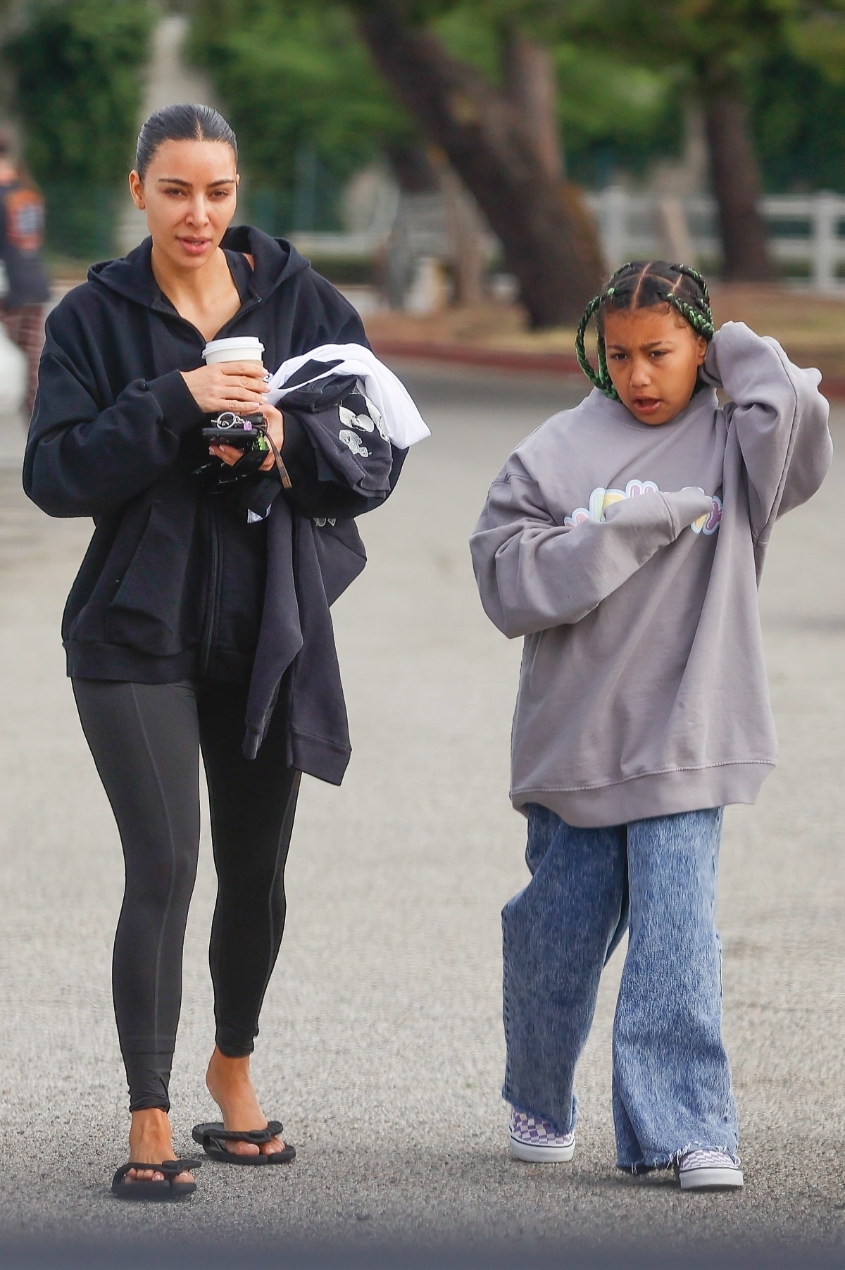kim kardashian and her daughter north west