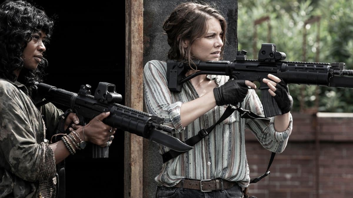 Medina Senghore as Annie and Lauren Cohan as Maggie, as seen in Episode 14 of AMC's The Walking Dead Season 6