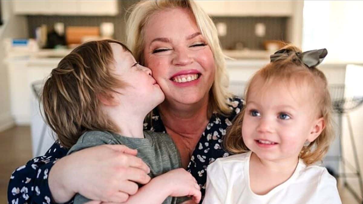 Sister Wives star Janelle Brown with her grandchildren Axel and Evie