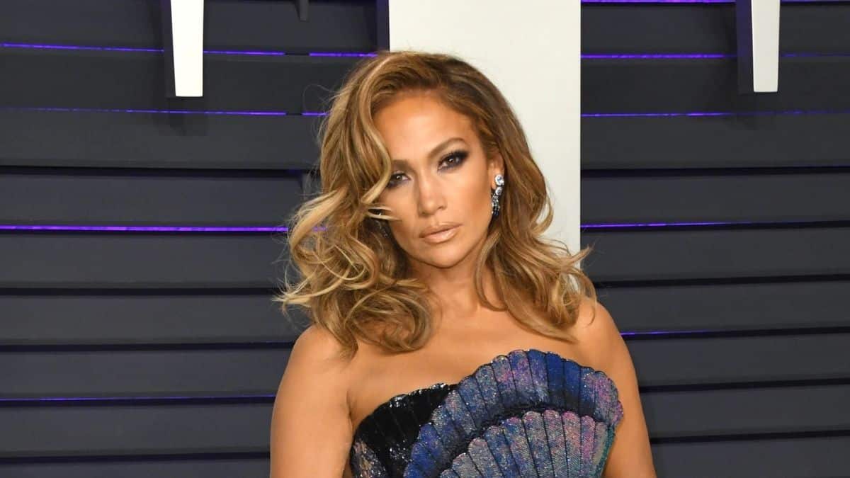 Jennifer Lopez at the 2019 Vanity Fair Oscar Party