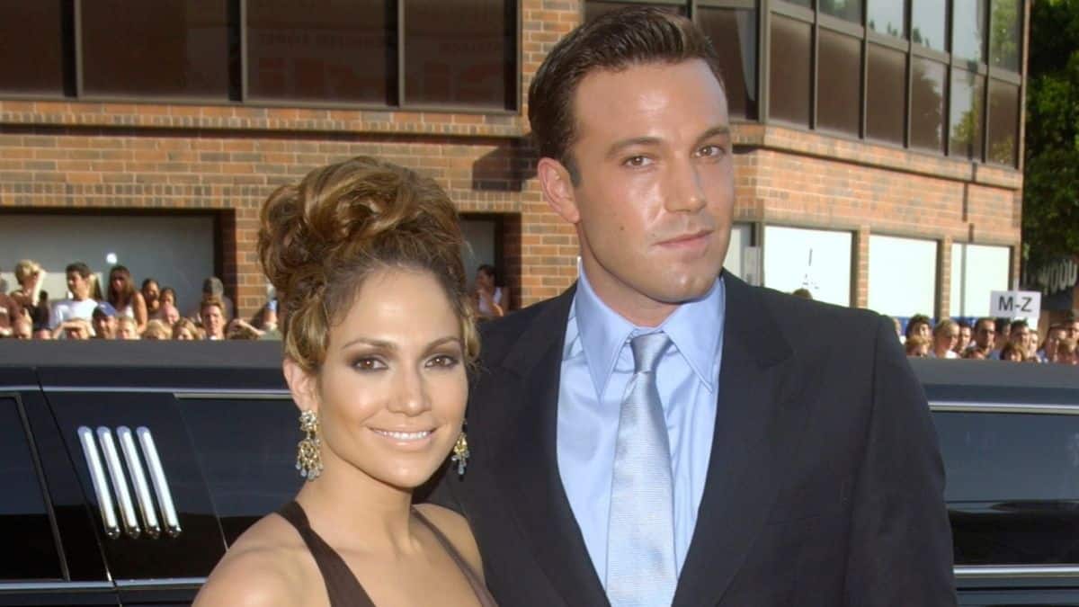 Jennifer Lopez and Ben Affleck at a movie premiere