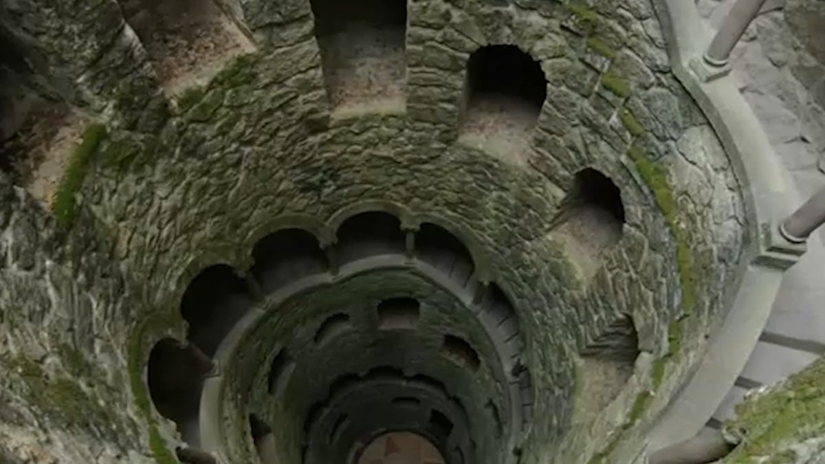 Initiation well that matches Oak Island Money Pit