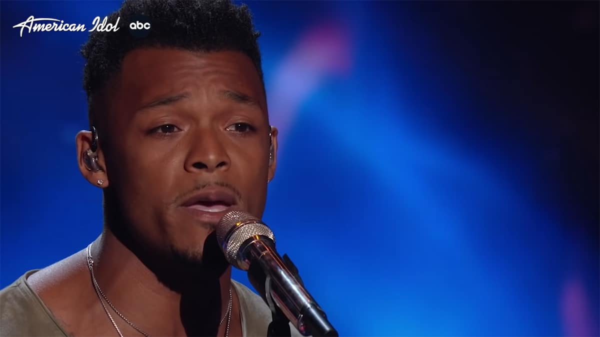 Mike Parker singing on American Idol