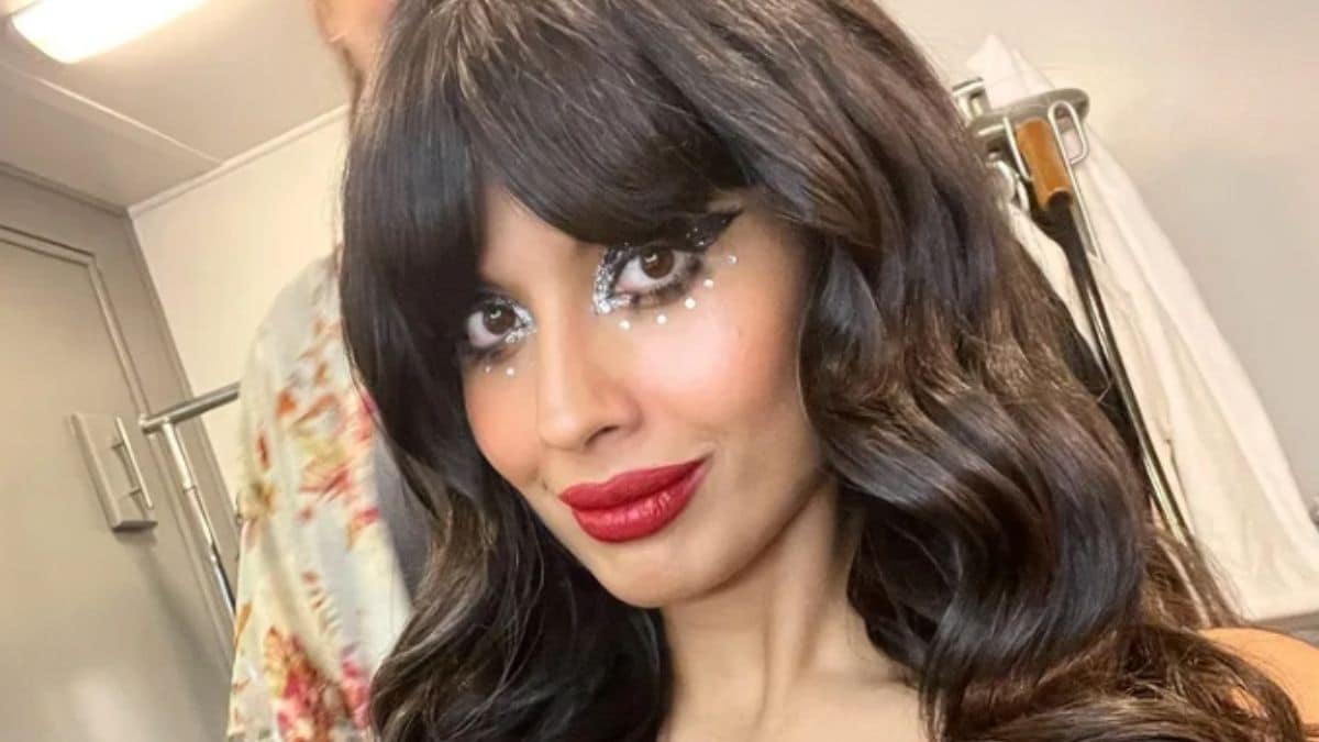 Jameela Jamil in a selfie with heavy costume makeup
