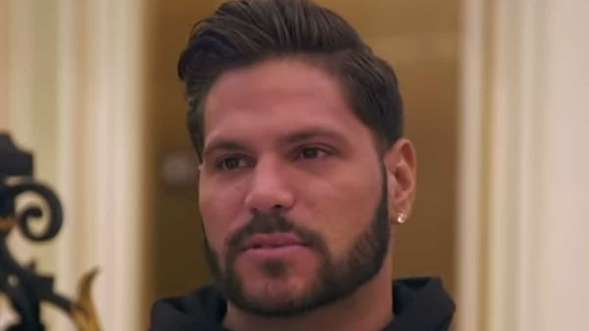 Ronnie Ortiz-Magro on Jersey Shore Family Vacation.