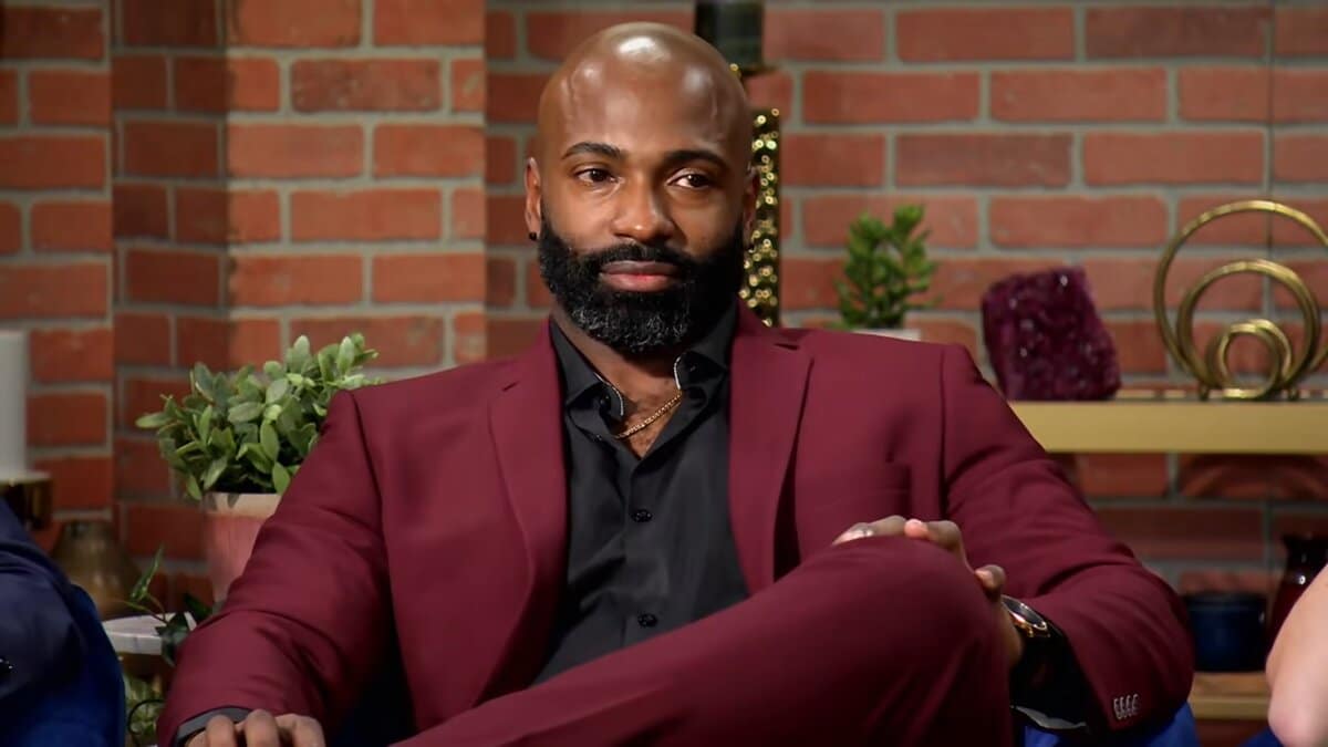 Married at First Sight alum Gil Cuero gets fan's opinions on his mustache.