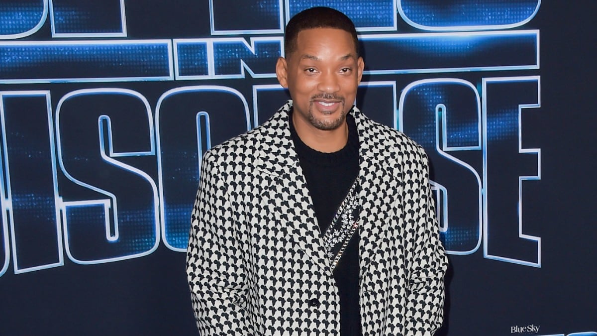 Will Smith arrives at a premiere.