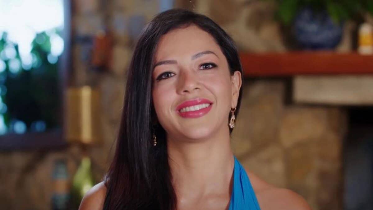 90 Day Fiance: Before the 90 Days star Jasmine Pineda rocks a flirty black dress while out in Panama.