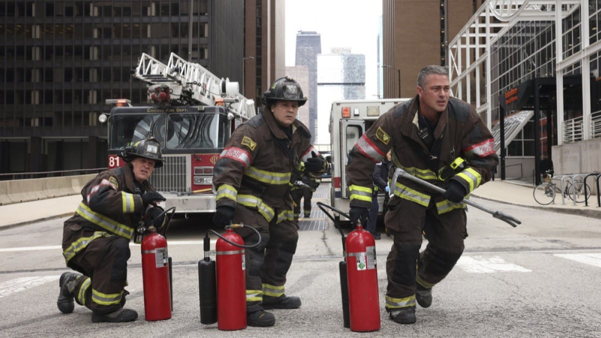 Chicago Fire S10 E21 Image