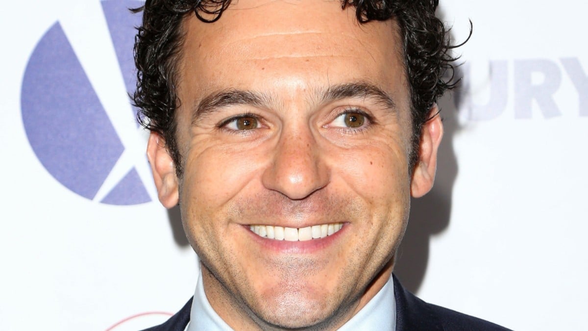 Fred Savage on the red carpet