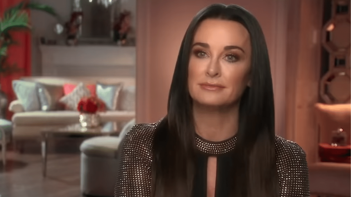 Is that this Kyle Richards’ ultimate season on RHOBH? Right here’s what she mentioned about handing in her diamond