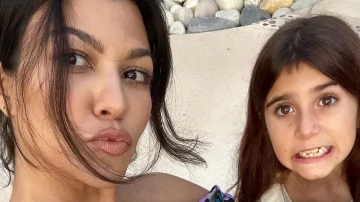 Kourtney Kardashian in a selfie with daughter Penelope on the beach