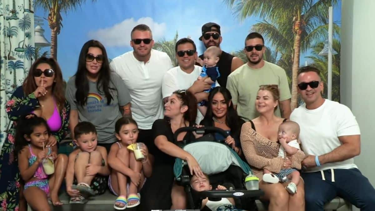 The cast of Jersey Shore Family Vacation.