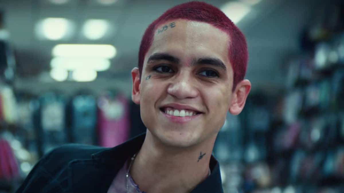 Dominic Fike in the music video for his song Vampire