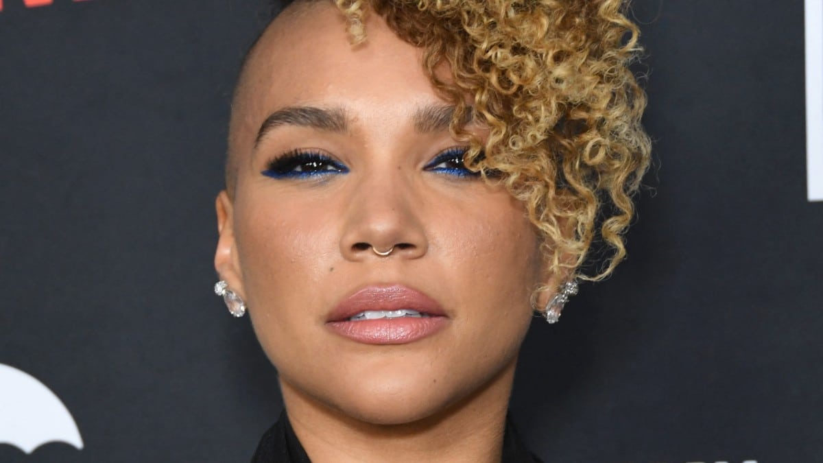 The Umbrella Academy’s Emmy Raver-Lampman stuns in floral robe at Stranger Issues premiere
