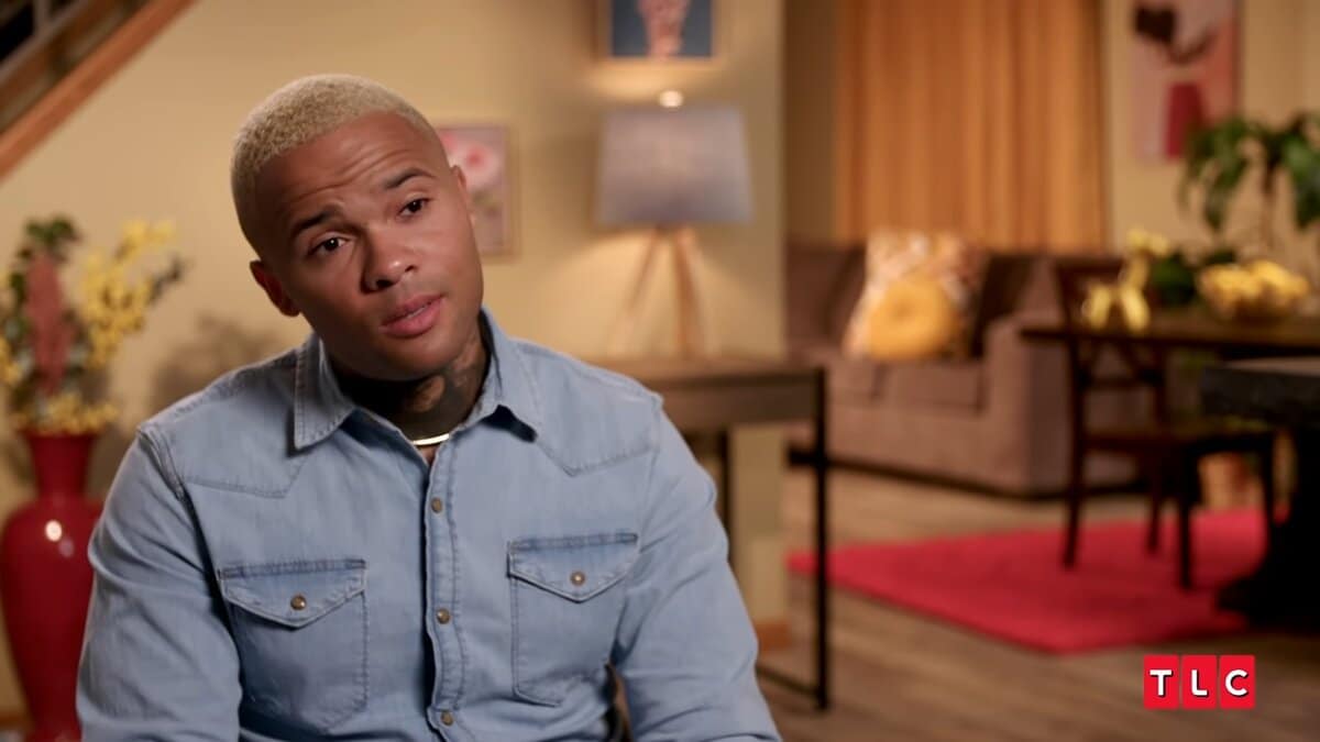 90 Day Fiance star Jibri Bell responds to the hateful messages he gets from critics.
