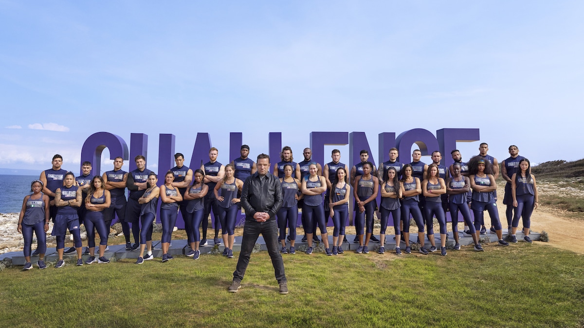 The Challenge 37 cast with host TJ Lavin