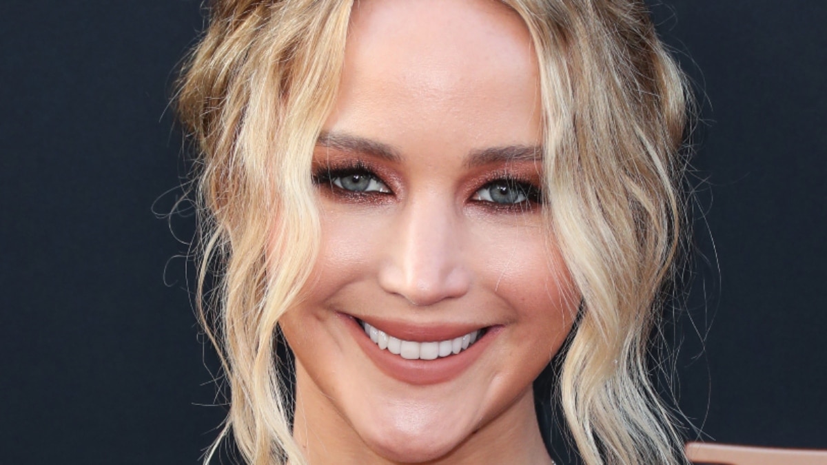 Jennifer Lawrence face close up