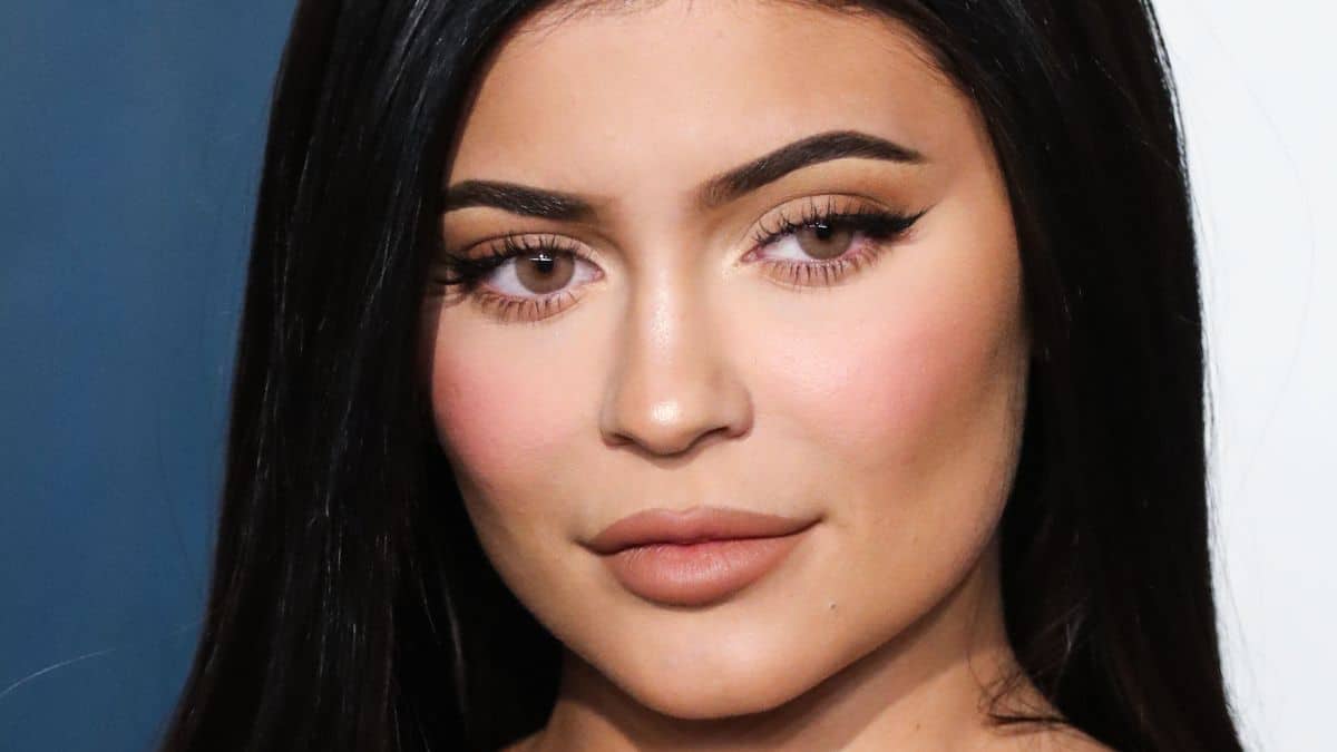 Kylie Jenner fans take aim at her older brother for inappropriate comment.