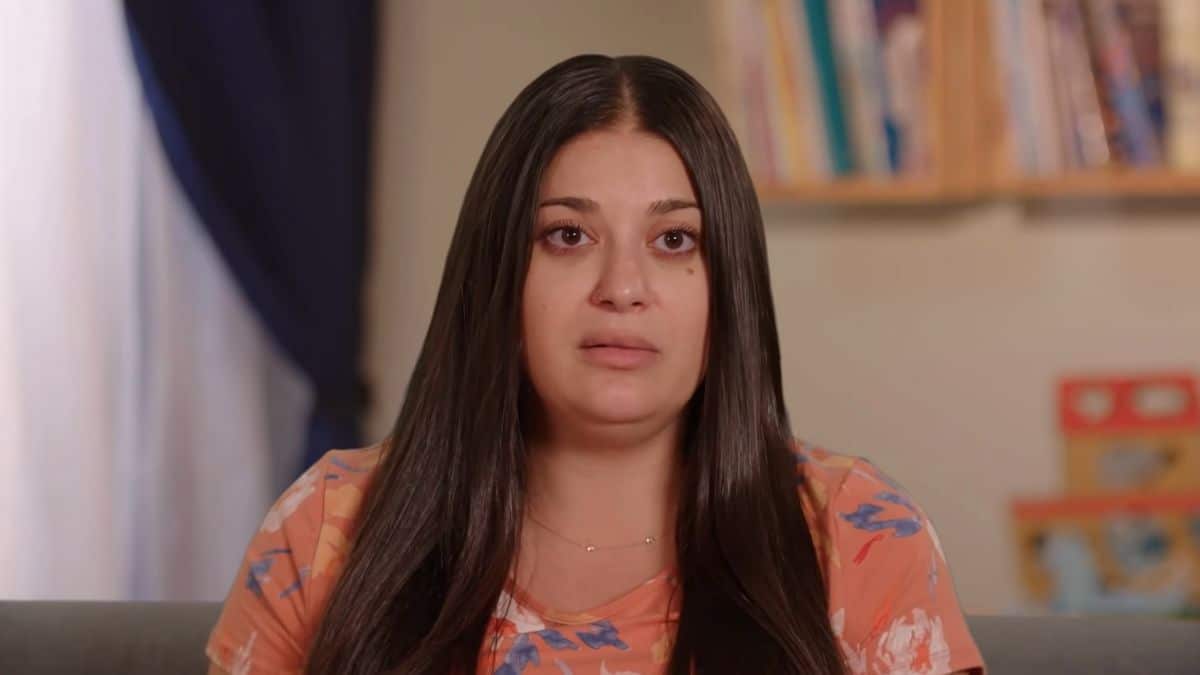 90 Day Fiance star Loren Brovarnik lashes out after scammers rack up hefty bill on her credit card.