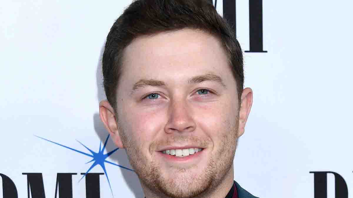 Scotty McCreery is going to be a dad