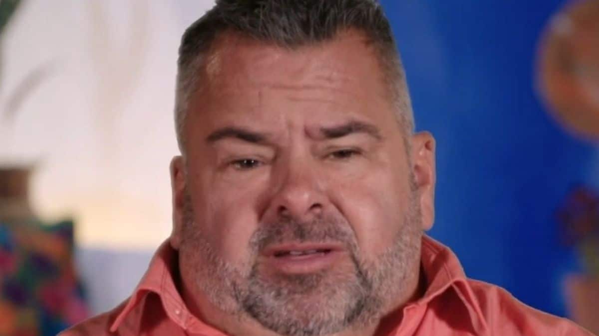 Massive Ed Brown caught together with his hand down Liz Woods’ pants, 90 Day Fiance critics react